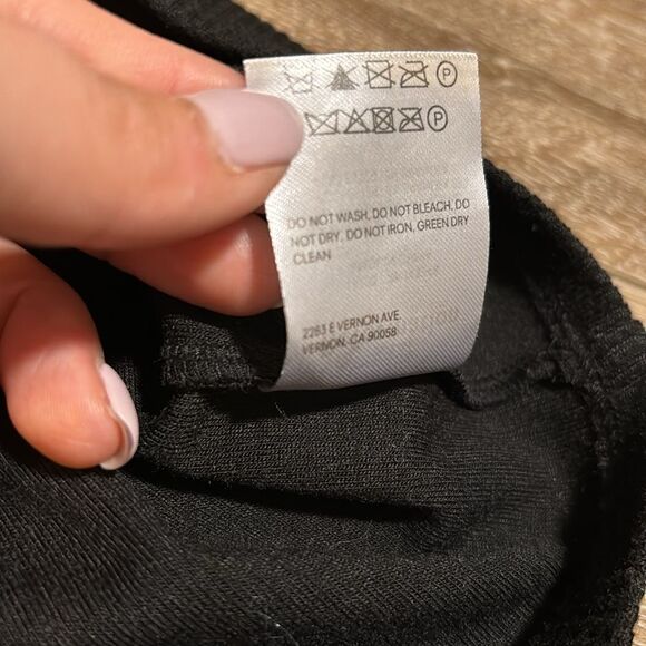 Reformation Ribbed One Shoulder Crop Top - Picture 4 of 4